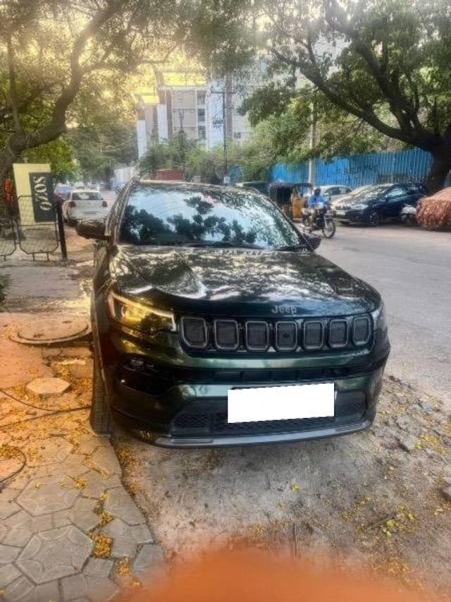 https://images10.gaadi.com/usedcar_image/4537059/original/processed_9fab7748-82a3-424d-b072-13394a744fc9.jpeg?imwidth=6401