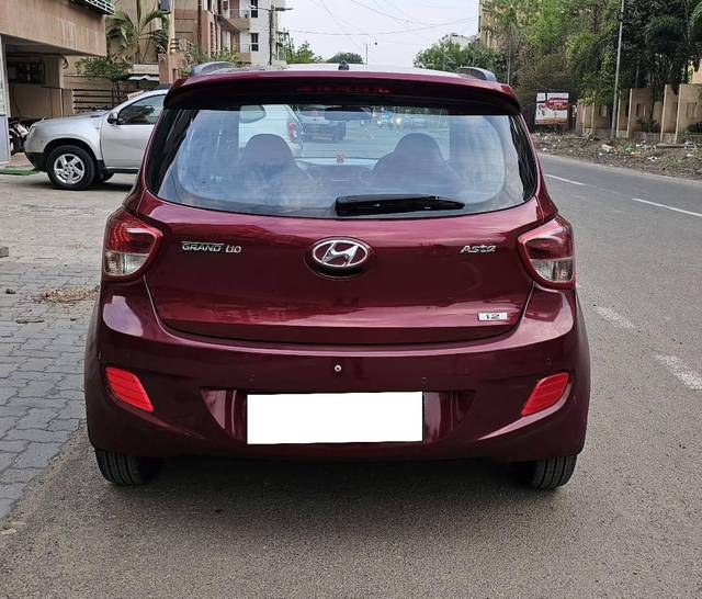 https://images10.gaadi.com/usedcar_image/4537072/original/processed_249e03cf70a0f0e953c051233a500b0c.jpg?imwidth=6401