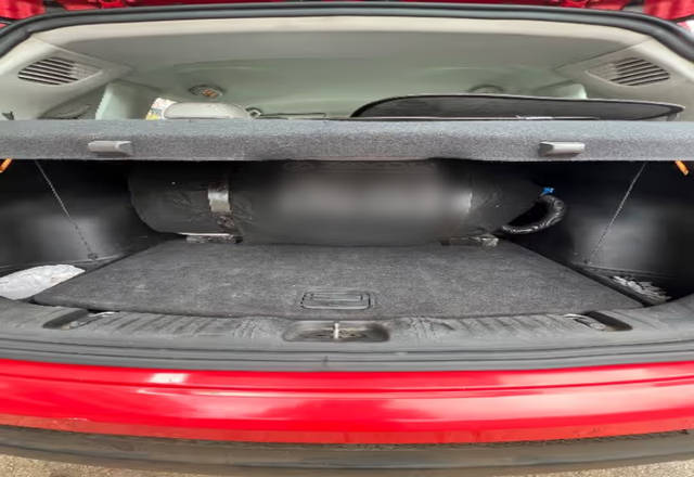https://images10.gaadi.com/usedcar_image/4537092/original/2543f465-92de-4c82-b5f2-c0dac4d421e4.?imwidth=6401