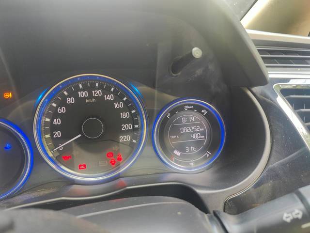 https://images10.gaadi.com/usedcar_image/4537115/original/dc0b96ca-12d9-41c0-a7cd-8a6f9da29ada.jpg?imwidth=6401
