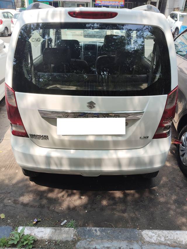 https://images10.gaadi.com/usedcar_image/4537130/original/processed_929d1d16ec34e04ff9be32426474f1df.jpg?imwidth=6402