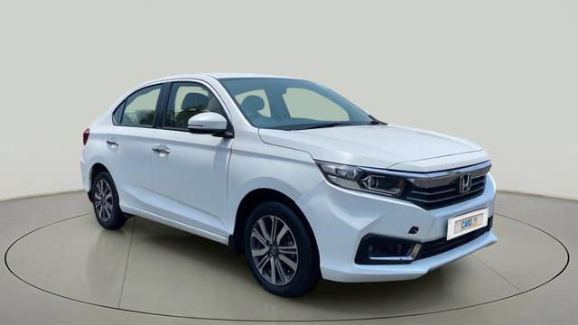 https://images10.gaadi.com/usedcar_image/4537131/original/946055671ad3535e039a90d6a1a3d175.jpg?imwidth=6400