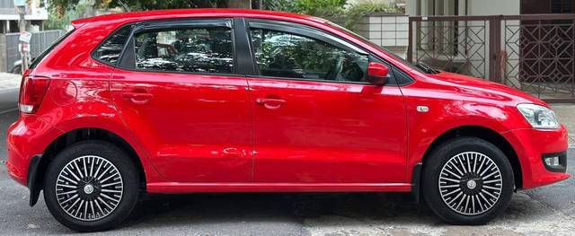 https://images10.gaadi.com/usedcar_image/4537134/original/processed_012579facd9d103e7780bb9d11fe7a06.jpg?imwidth=6401