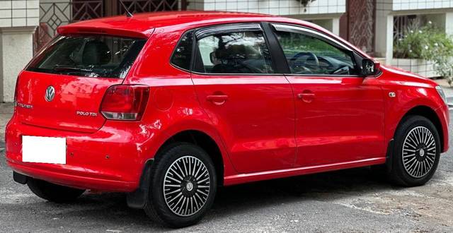 https://images10.gaadi.com/usedcar_image/4537134/original/processed_22b1f3fd4e8c27b9f4484b265bfaa97b.jpg?imwidth=6402