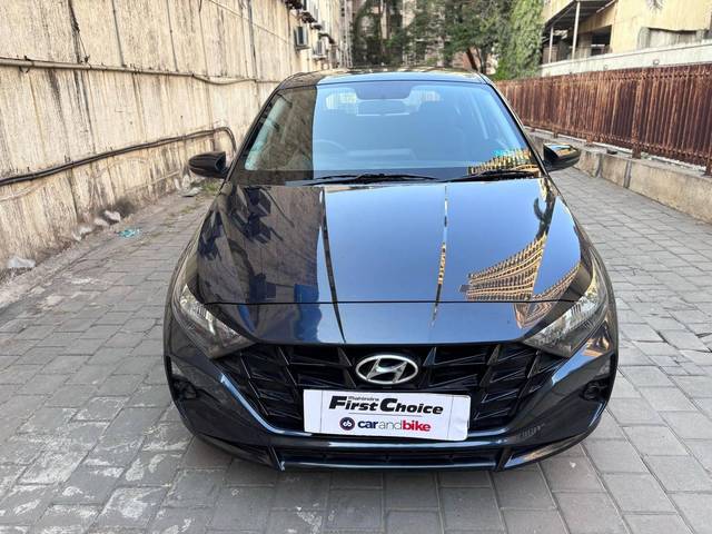 https://images10.gaadi.com/usedcar_image/4537136/original/processed_4bb8b91f8e7077487615c226d48b42fd.jpg?imwidth=6402