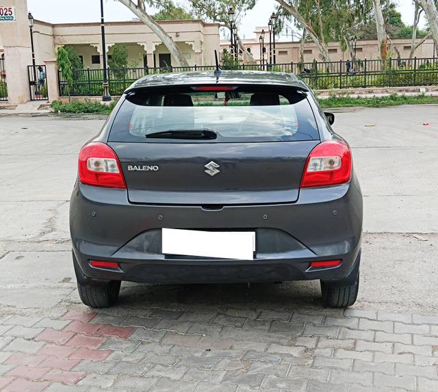 https://images10.gaadi.com/usedcar_image/4537149/original/processed_646cc8b483f35b651a1a31edf4bb3806.jpg?imwidth=6402