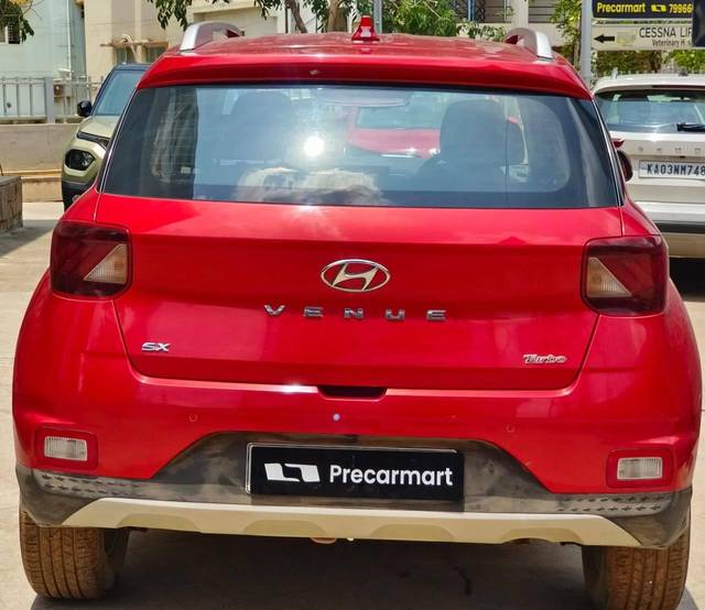 https://images10.gaadi.com/usedcar_image/4537161/original/processed_4a38fca6e8cc1a0f9fd0f2c2b1d953c8.jpeg?imwidth=6402