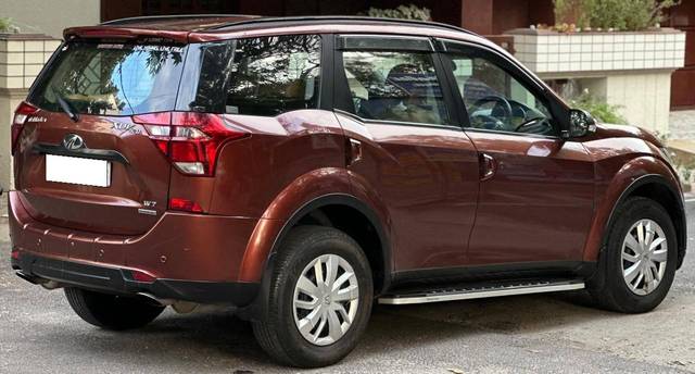 https://images10.gaadi.com/usedcar_image/4537174/original/processed_d7e4a61a89861964b17f054c9904defd.jpg?imwidth=6401