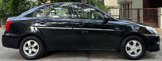 https://images10.gaadi.com/usedcar_image/4537176/original/processed_b46f9bb8262ca4751ff4fa52a4830d88.jpg?imwidth=6401