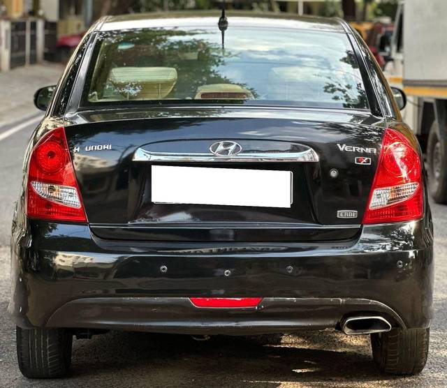 https://images10.gaadi.com/usedcar_image/4537176/original/processed_fc3d19316e8bfb738411e5e7af4b23b2.jpg?imwidth=6402
