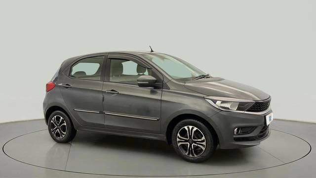 https://images10.gaadi.com/usedcar_image/4537194/original/47ed78fe31feb13a6498156503c50174.jpg?imwidth=6400