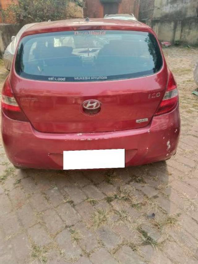 https://images10.gaadi.com/usedcar_image/4537278/original/processed_616f5f09-acee-4934-a0fb-a51b819d9a22.jpg?imwidth=6400