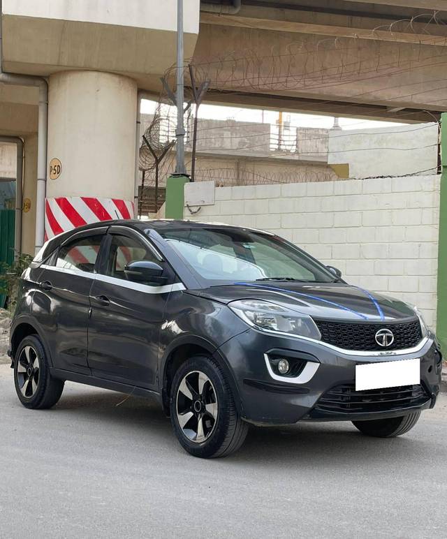 https://images10.gaadi.com/usedcar_image/4537283/original/processed_8d34ffda5a9595baf79f22ec8b1b5d3e.jpg?imwidth=6400
