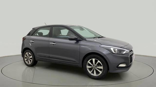 https://images10.gaadi.com/usedcar_image/4537289/original/0dc9dba883f4e8125e4eed7fb096f831.jpg?imwidth=6400