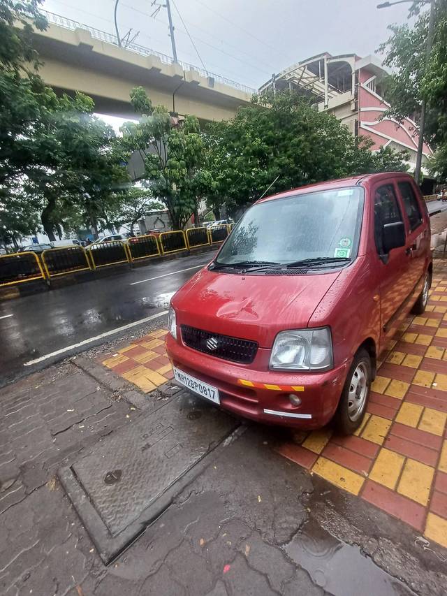 https://images10.gaadi.com/usedcar_image/4537343/original/processed_bb6285aa-c9a9-4fce-9d6f-71e867ae0252.jpg?imwidth=6400