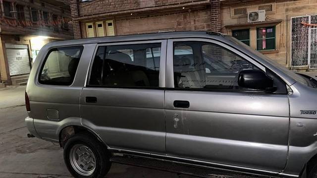 https://images10.gaadi.com/usedcar_image/4537373/original/processed_2f7eba0c-511e-4a65-847b-43dd9a5a89ae.jpeg?imwidth=6400