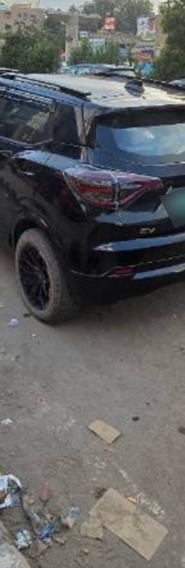 https://images10.gaadi.com/usedcar_image/4537415/original/processed_2f720f98-28c5-493c-a071-aafdb8c3e479.jpg?imwidth=6402