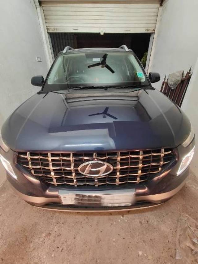 https://images10.gaadi.com/usedcar_image/4537427/original/processed_f243c072-7e71-40c2-9b32-71a8a82333a0.jpg?imwidth=6400