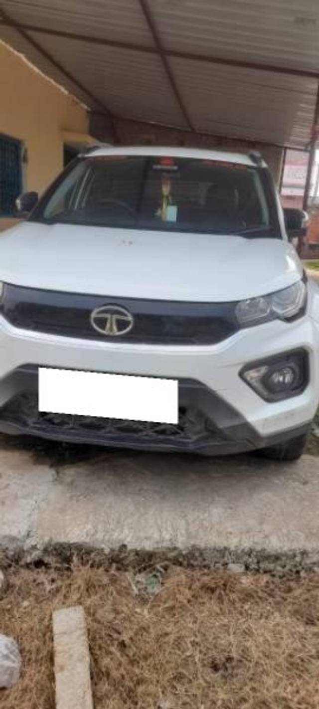 https://images10.gaadi.com/usedcar_image/4537430/original/processed_ba96ee41-f807-448c-b307-8a3136171b66.jpg?imwidth=6400