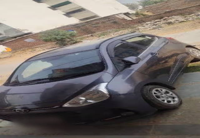 https://images10.gaadi.com/usedcar_image/4537442/original/9b4fd069-6ad8-4778-bb75-303de42a7f73.?imwidth=6402