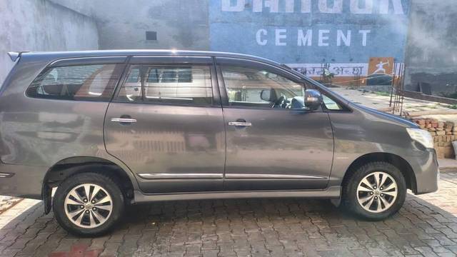 https://images10.gaadi.com/usedcar_image/4537516/original/processed_116c8a4b-d24d-4e7b-be9e-1a949fd5c66b.jpg?imwidth=6400