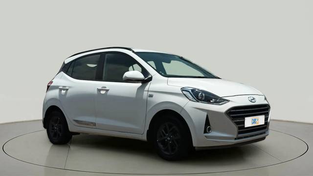 https://images10.gaadi.com/usedcar_image/4537517/original/df152662b35971d1128f363d0f0ba26f.jpg?imwidth=6400