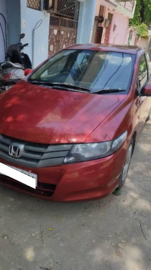 https://images10.gaadi.com/usedcar_image/4537519/original/processed_82992fc9-21e5-4b3f-a00e-b77b8b3d77c5.jpeg?imwidth=6400