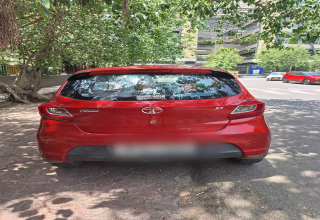 https://images10.gaadi.com/usedcar_image/4537556/original/ebd50c2c-ed98-4419-9ac8-2e31c6152345.?imwidth=6401