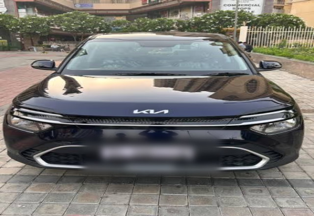 https://images10.gaadi.com/usedcar_image/4537557/original/9e89f43a-a765-4f38-9c84-9992f84f16e1.?imwidth=6400