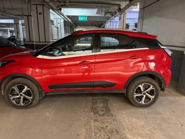 https://images10.gaadi.com/usedcar_image/4537568/original/processed_042a8307-1a00-49e6-8c8e-d456e990adae.jpeg?imwidth=6402