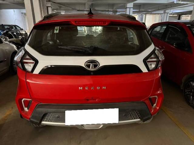https://images10.gaadi.com/usedcar_image/4537568/original/processed_65f44f39-efa1-465e-92db-843b49fb771d.jpeg?imwidth=6401