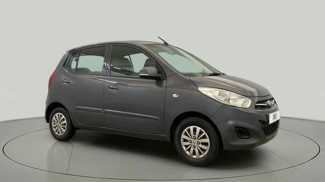 https://images10.gaadi.com/usedcar_image/4537580/original/2aea9b39b239b1a084fe2d769a4f6415.jpg?imwidth=6400