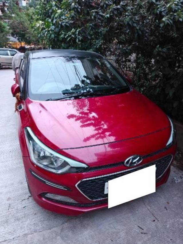 https://images10.gaadi.com/usedcar_image/4537644/original/processed_abee1af8-932f-4cec-9bea-d1eda67b9c5c.jpg?imwidth=6401
