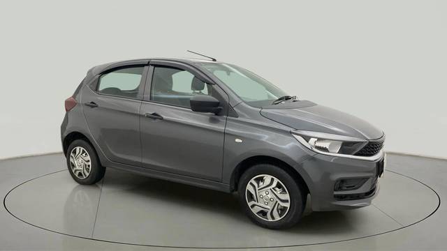https://images10.gaadi.com/usedcar_image/4537650/original/8ff777b20efb4fb15b835502437e466b.jpg?imwidth=6400