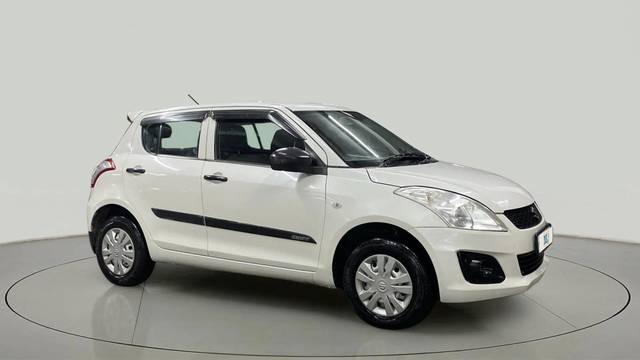 https://images10.gaadi.com/usedcar_image/4537657/original/e22915ecfb042c3dd56b67ddc91452a2.jpg?imwidth=6400