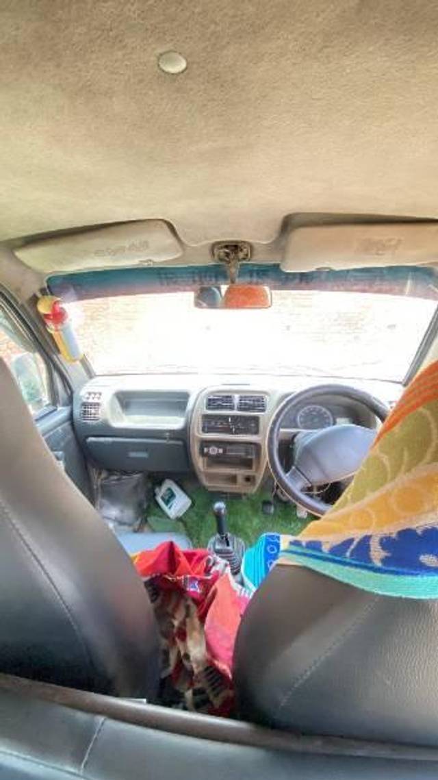 https://images10.gaadi.com/usedcar_image/4537661/original/processed_36795cf0-e386-41c8-9b46-86766156edc9.jpg?imwidth=6401