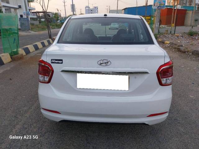 https://images10.gaadi.com/usedcar_image/4537670/original/processed_3a5c3739f66b800c3e89c21f0bf7b019.jpg?imwidth=6402