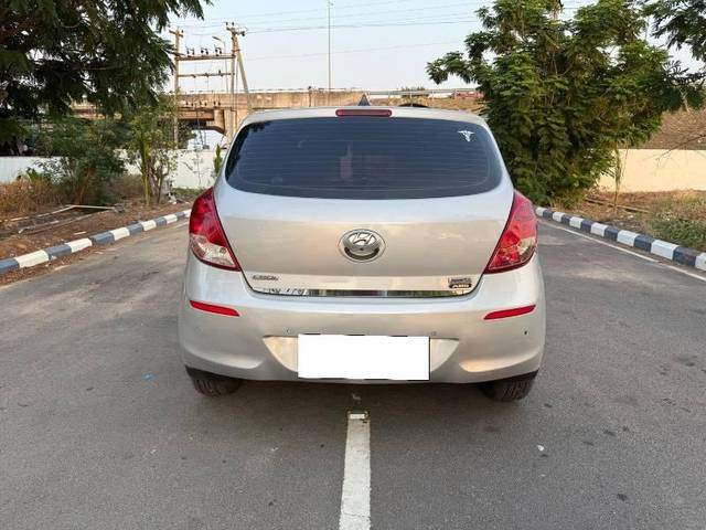 https://images10.gaadi.com/usedcar_image/4537674/original/processed_e6f793d2-707d-403a-aa92-062944ef7a54.jpeg?imwidth=6402
