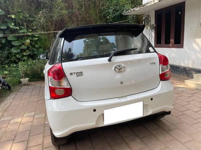 https://images10.gaadi.com/usedcar_image/4537728/original/processed_f48f66c8-351b-410d-a6de-13128c5269f3.jpeg?imwidth=6401