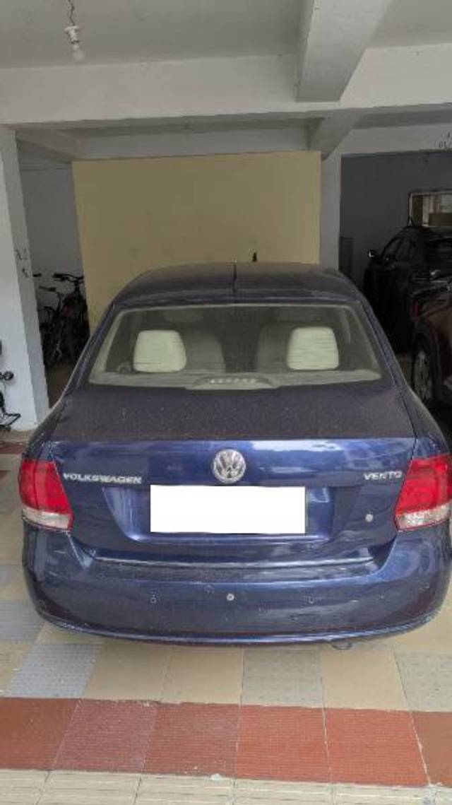 https://images10.gaadi.com/usedcar_image/4537758/original/processed_826a8b81-c506-401c-8122-6d13bce8d58b.jpg?imwidth=6402