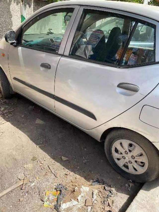 https://images10.gaadi.com/usedcar_image/4537764/original/processed_0e421aad-0575-4e3a-bc4c-810cd34e0017.jpeg?imwidth=6401