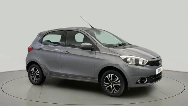 https://images10.gaadi.com/usedcar_image/4537782/original/5930caa3c89c5800185ee536fa3a2309.jpg?imwidth=6400