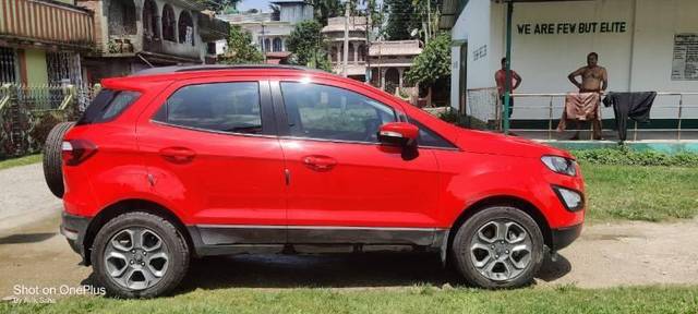 https://images10.gaadi.com/usedcar_image/4537825/original/processed_7fe641bc-f2a9-4805-b25f-ff44f41fe354.jpg?imwidth=6401
