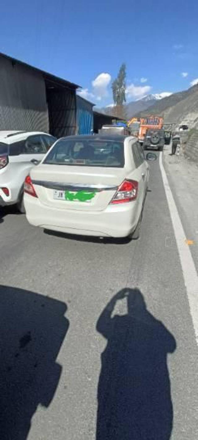 https://images10.gaadi.com/usedcar_image/4537847/original/processed_ed2769c3-ebcb-4444-b0b0-75a732f90587.jpg?imwidth=6401