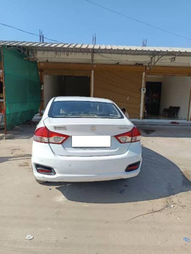 https://images10.gaadi.com/usedcar_image/4537865/original/processed_7e8b5678-0d29-4a58-b8ac-5ad30b47fc7f.jpg?imwidth=6401