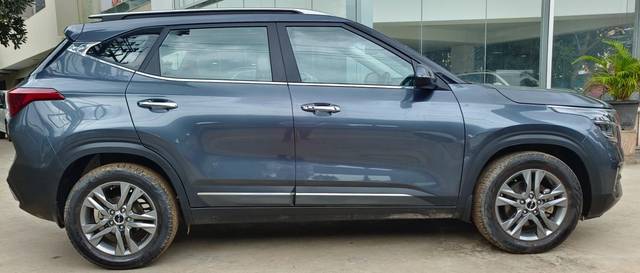 https://images10.gaadi.com/usedcar_image/4537985/original/073652a0bbbe78e0472b0daf43d5d0aa.jpeg?imwidth=6401