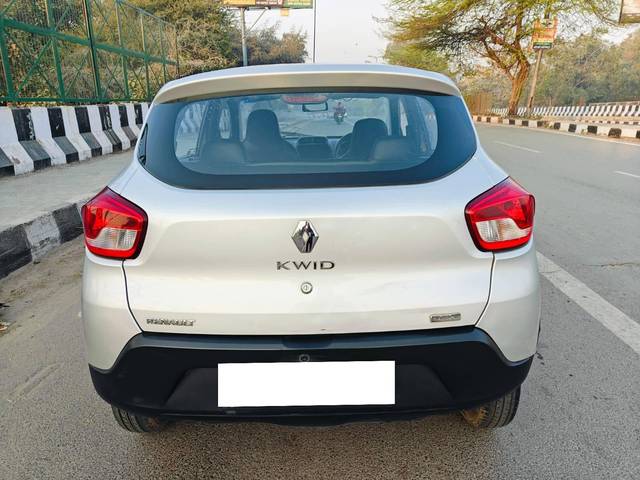 https://images10.gaadi.com/usedcar_image/4537993/original/processed_0e952a78b7861a09a0139e83b2d8b35d.jpg?imwidth=6401