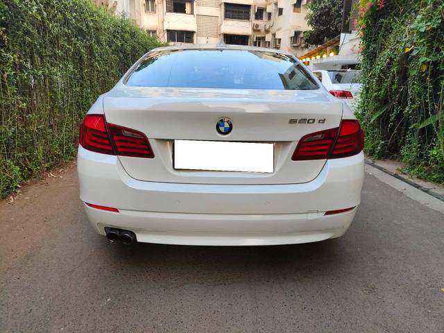 https://images10.gaadi.com/usedcar_image/4538009/original/processed_1d070b01a32d998559419cf2cc242777.jpeg?imwidth=6402