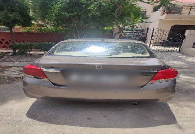 https://images10.gaadi.com/usedcar_image/4538012/original/92573286-47b5-40fe-953b-adfaffe5372c.?imwidth=6402