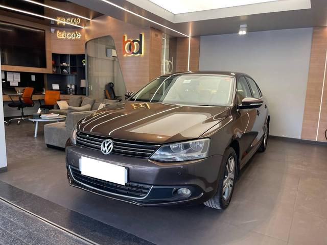 https://images10.gaadi.com/usedcar_image/4538021/original/processed_b8cce71d14233362a655a505eea2bc5e.jpeg?imwidth=6401